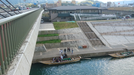 ��D��A���̐�͑ҍ����E�ؕ������